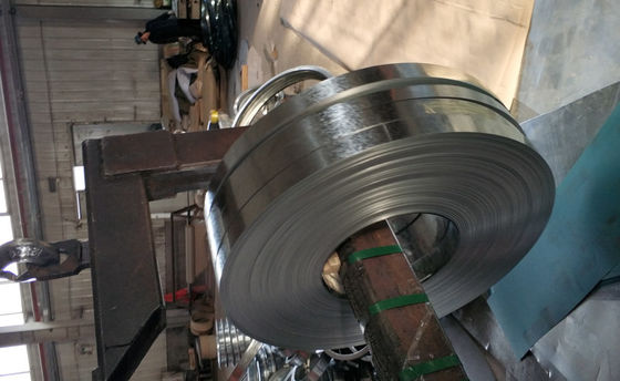 acheter SGCC bande d'acier galvanisé à chaud 0,12 mm × 100 mm avec surface passivée pour la fabrication de canaux et de tuyaux online manufacture