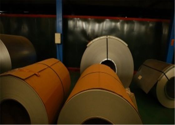 acheter Coil en acier revêtu de couleur PVDF avec revêtement en zinc Z90 pour les applications de toiture et de revêtement de mur de bâtiment online manufacture