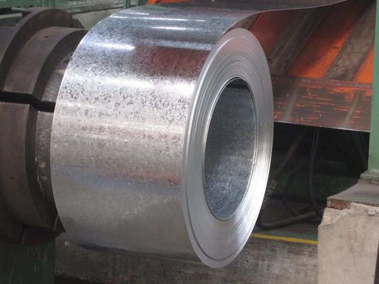 acheter Bande d'acier galvanisée à chaud sans paillettes EN10147 avec surface passivée et huilée pour les applications de canalisations et de construction online manufacture