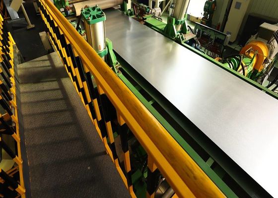 acheter JIS G3321 DX51D AZ50 bobine d'acier galvalume prépeinte avec spangle régulier pour les applications de toiture et d'appareils électroménagers online manufacture